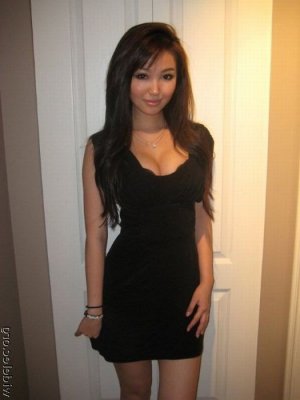 Meiling escorts in Central Saanich